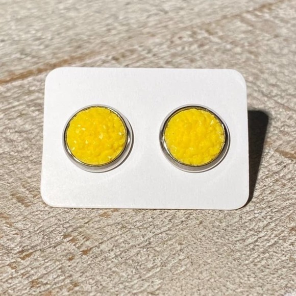 5/$25 Yellow Solid Druzy Silver Studs Earrings HOLIDAY EARRING SALE REDUCED SHIP - Picture 1 of 13